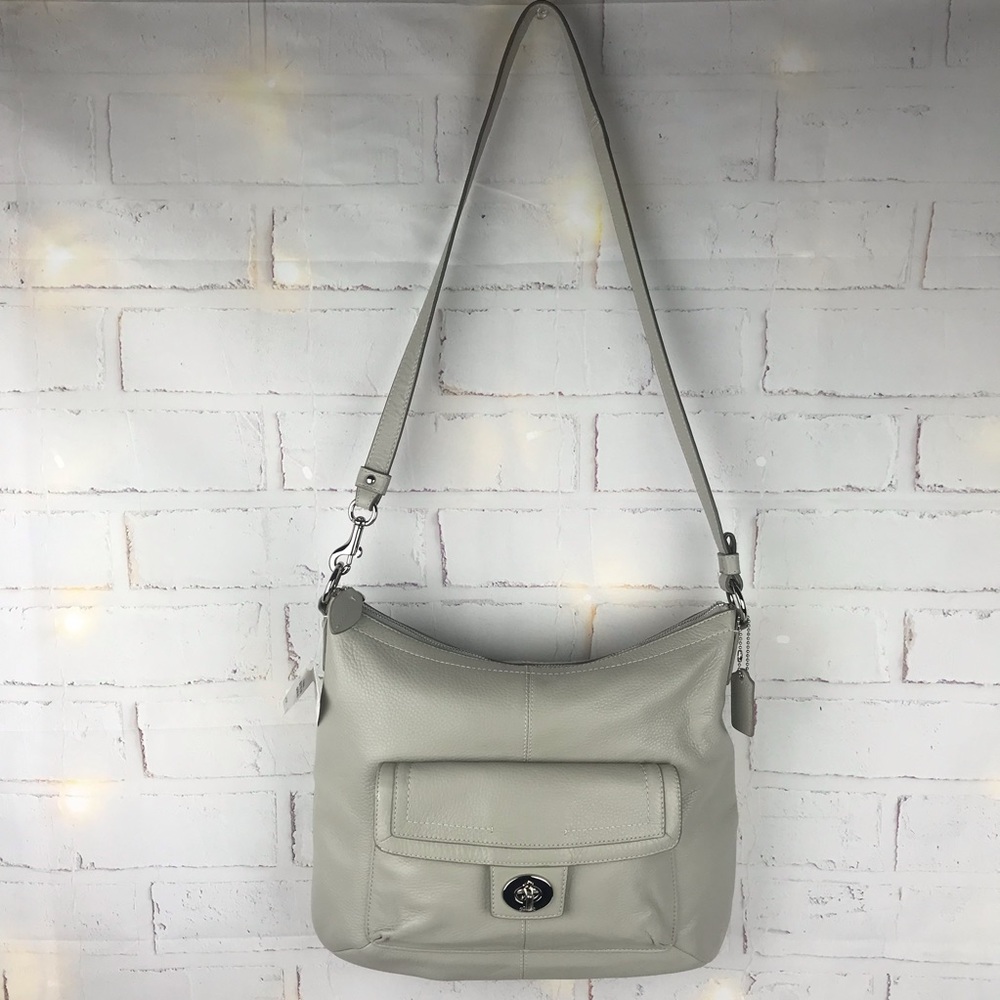 COACH: Grey Leather shoulder bag purse Like new used 4 times